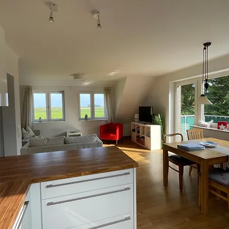 Seeblick Apartment *