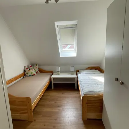 Seeblick Apartment *